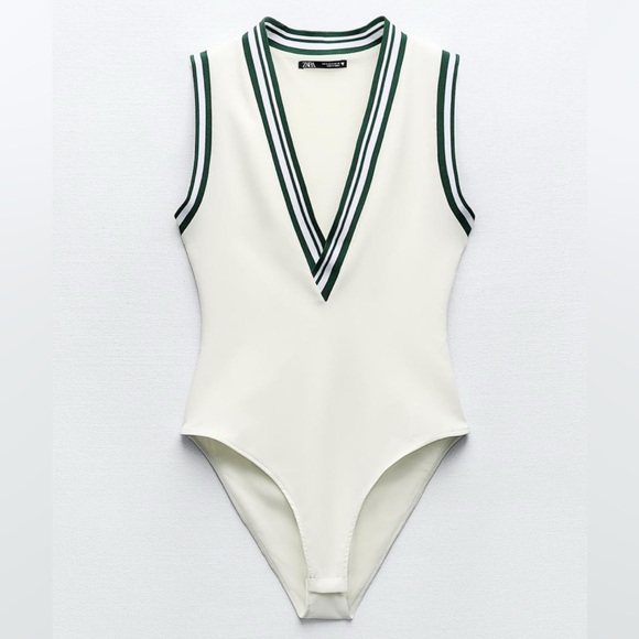 Zara Deep V Neck Bodysuit - Picture 2 of 4